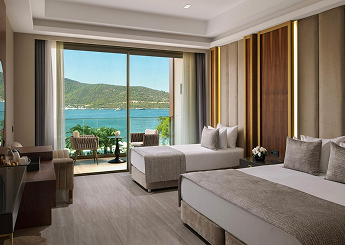 Superior Deniz Manzaralı Oda